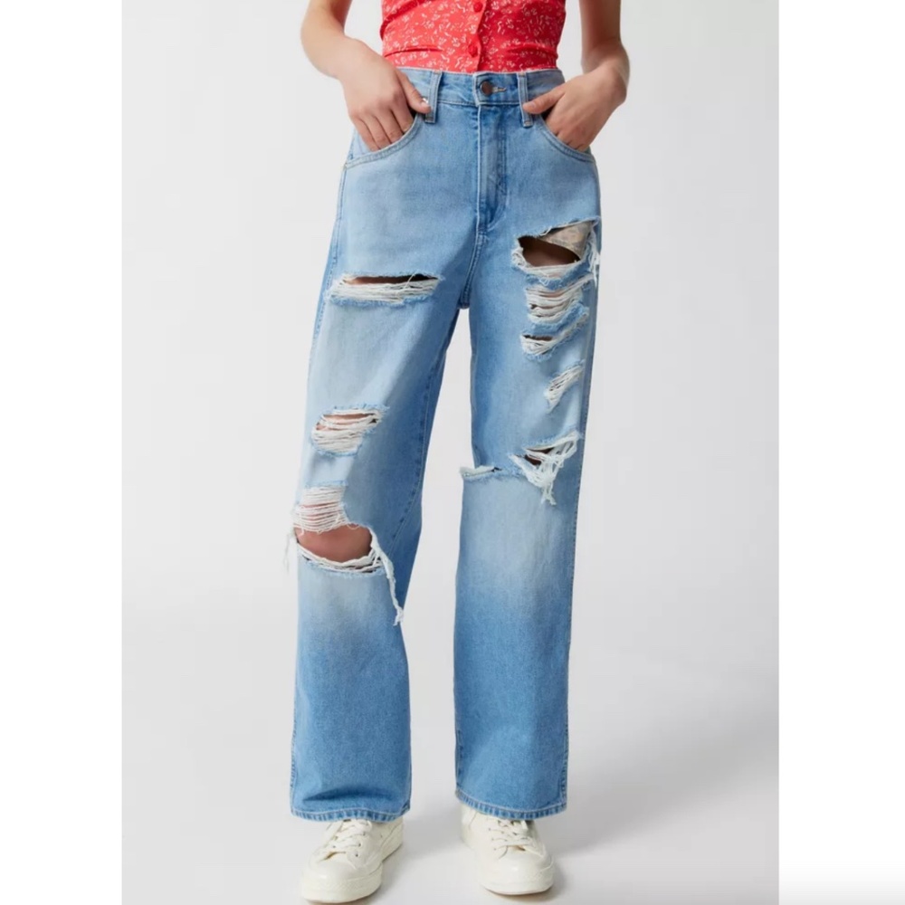 Wrangler Light Blue High Rise Distressed Wide-Leg Jeans destroyed with leopard